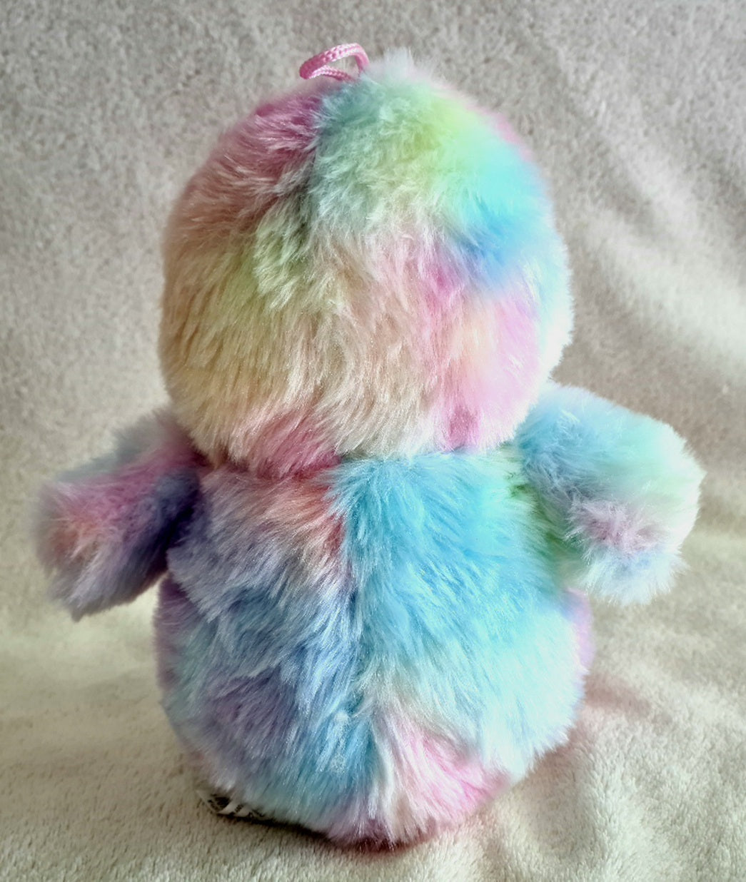 PELUCHE PINGOUIN TIE AND DYE 20 CM (MJ40706) 108