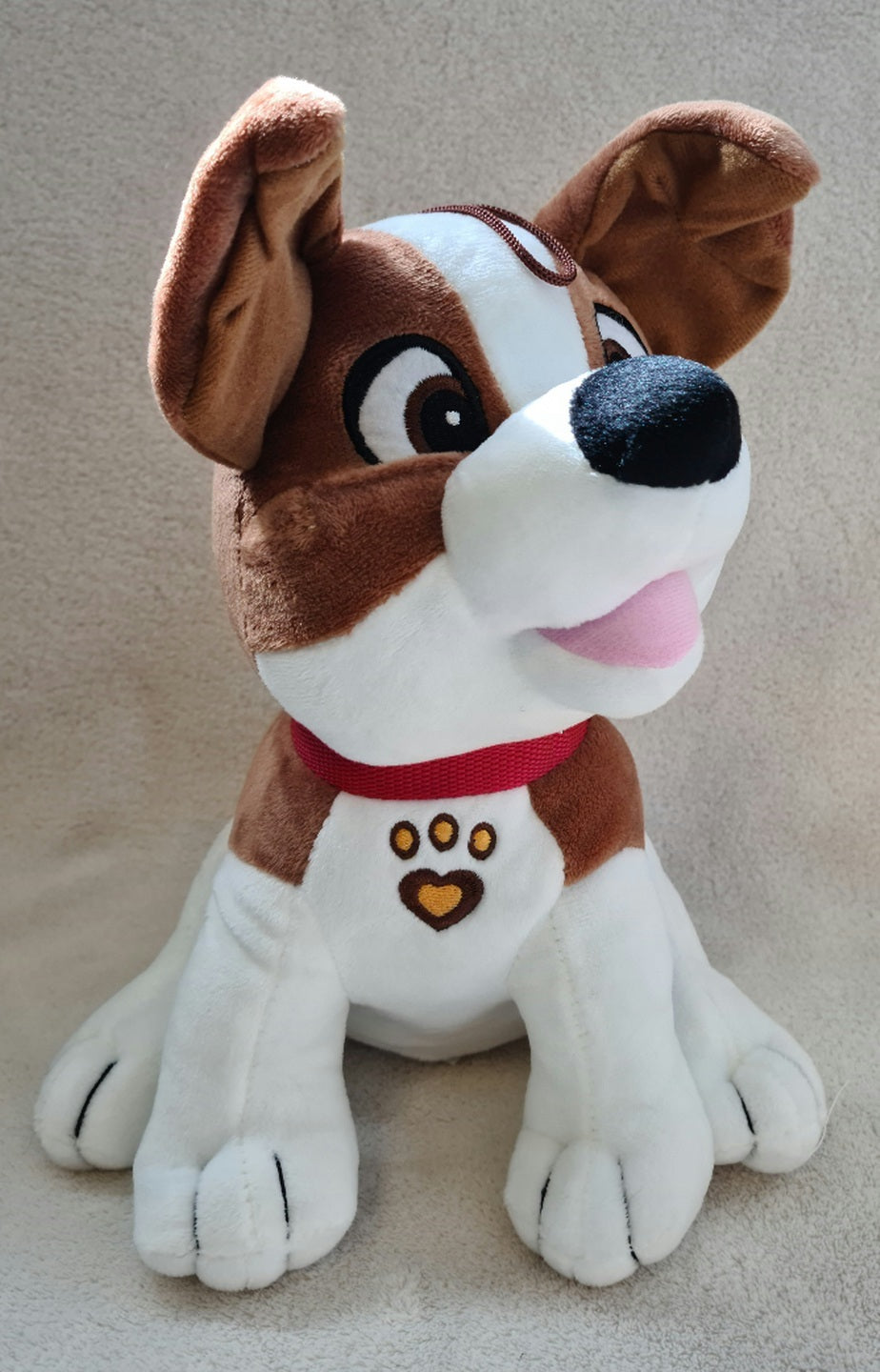 PELUCHE CHIEN ASSIS 27 CM (MJ60056) 42/6