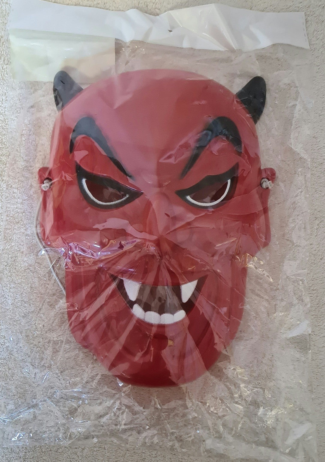 MASQUE DE DIABLE (LG9829)